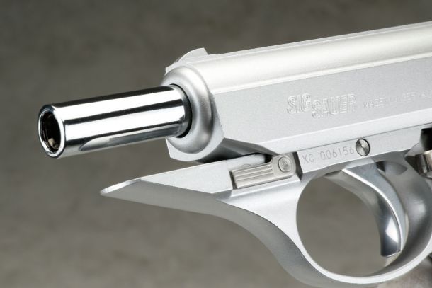 超歓迎安い▽KSC P230SL ヘヴィウェイトシルバー ガスブローバック 対象年令18才以上 中古▽005859 ガスガン