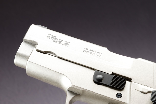 タナカ SIG P228 エボリューション2“ウォームシルバーコーティング” オールヘビーウエイトモデルガン