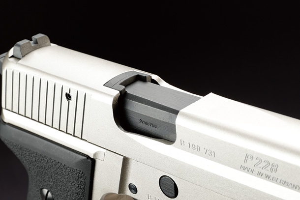 タナカ SIG P228 エボリューション2“ウォームシルバーコーティング” オールヘビーウエイトモデルガン