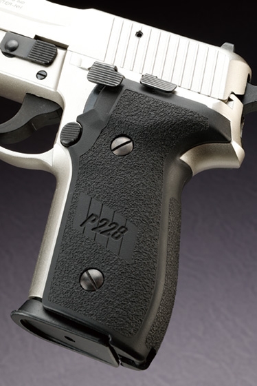 タナカ SIG P228 エボリューション2“ウォームシルバーコーティング” オールヘビーウエイトモデルガン