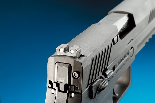 東京マルイ ガスブローバックガン P320 フルサイズ