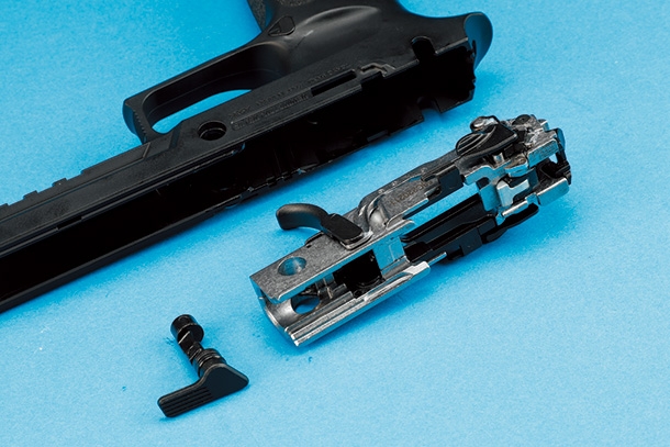東京マルイ ガスブローバックガン P320 フルサイズ