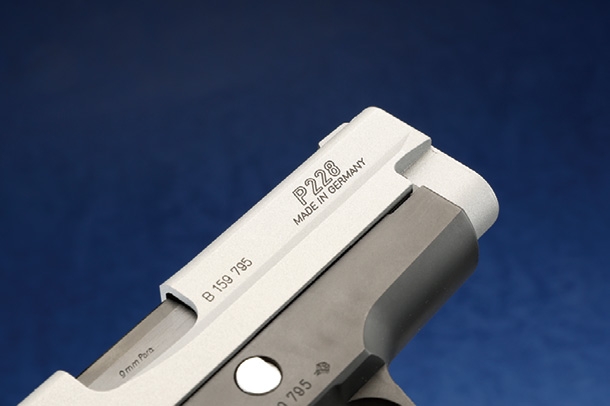 タナカ SIG P228 “Two-Tone” エボリューション2オールヘビーウエイトモデルガン