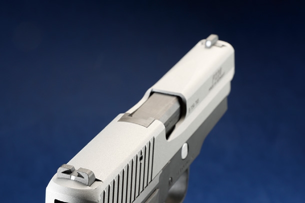 タナカ SIG P228 “Two-Tone” エボリューション2オールヘビーウエイトモデルガン