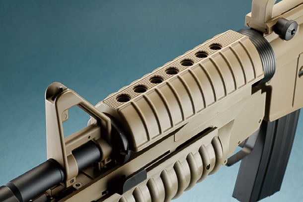 S&T M4A1 スポーツライン電動ガン with M203グレネードランチャー（ショート）BK＆DE（無刻印）