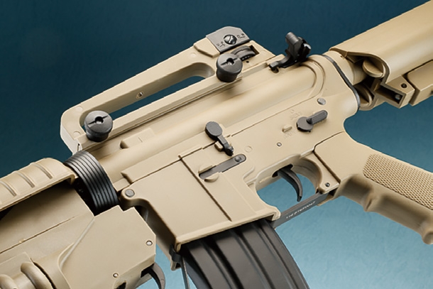 S&T M4A1 スポーツライン電動ガン with M203グレネードランチャー（ショート）BK＆DE（無刻印）