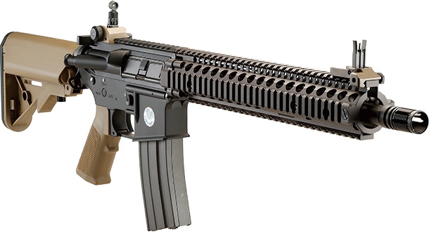 E&C M4A1 RISⅡ SOPMOD Block2 （Kestrel V2 BASIC搭載）電動ガン（COLT Licensed）