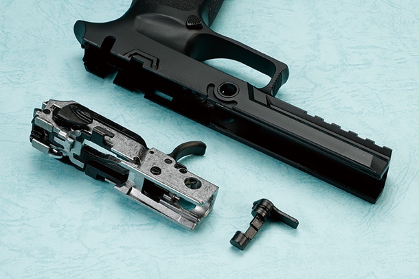 東京マルイ ガスブローバックガン P320フルサイズ
