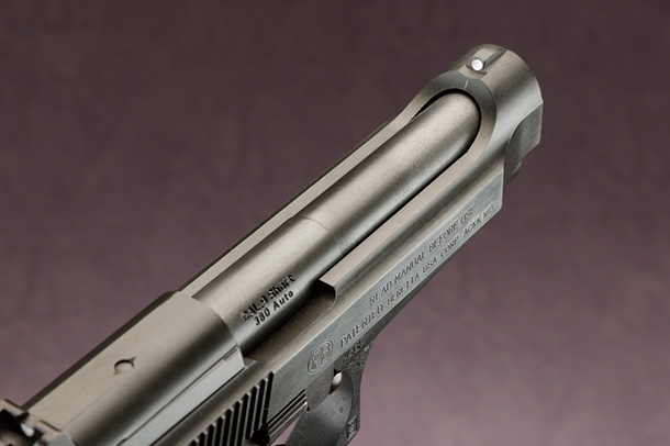 ウエスタンアームズ ベレッタM84FS カーボンブラックヘビーウエイトver.