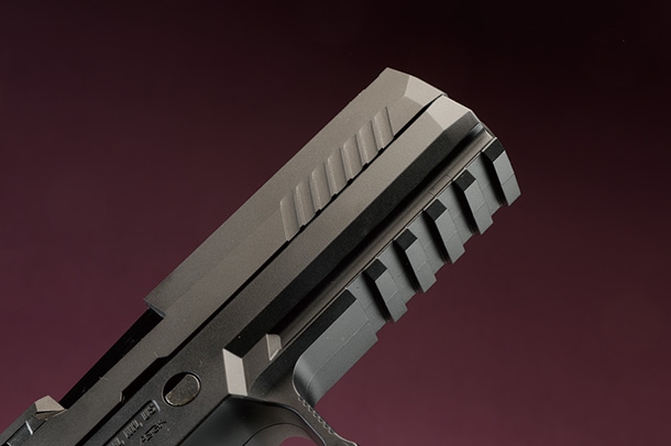 東京マルイ ガスブローバックガン P320フルサイズ