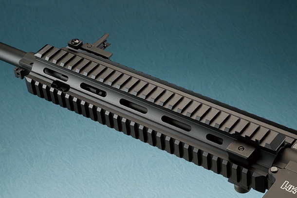 E&C M27 IAR（Kestrel V2 BASIC搭載）電動ガン ブラック／デザートカラー／タンカラー