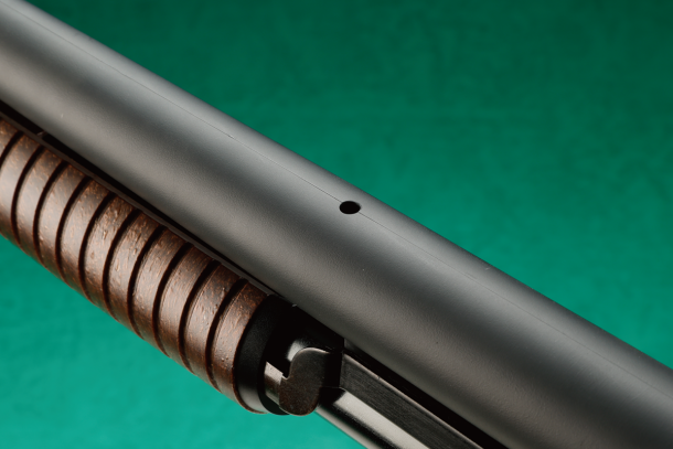 東京マKTW　エアコッキングガンイサカM37ソウドオフルイ ガスショットガン M870ウッドストックタイプ