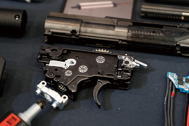 東京マルイ 電動ガンEVOLT M4A1カービン＆RS FPR MK4