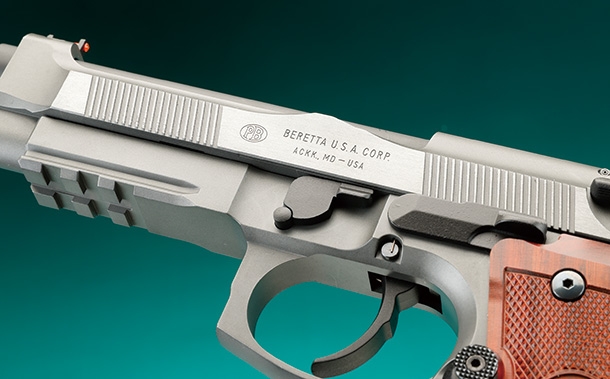 ウエスタンアームズ ベレッタM92FSブリガディアエリート 木製グリップ付き