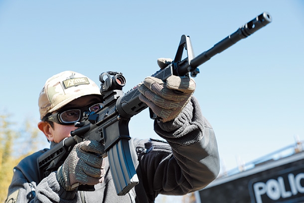 カスタマイズした自慢のEVOLTを二人で実射テスト！