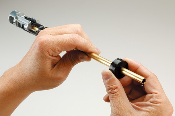 ARMSマガジン カスタムガンワークショップ「VSR 命中精度向上計画」