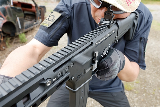 東京マルイ 20式5.56mm小銃 ガスブローバックガン