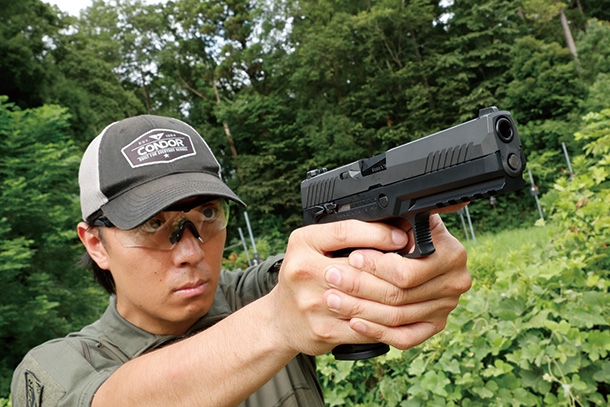 ARMSマガジン カスタムガンワークショップ「P320 アキュラシーカスタム」