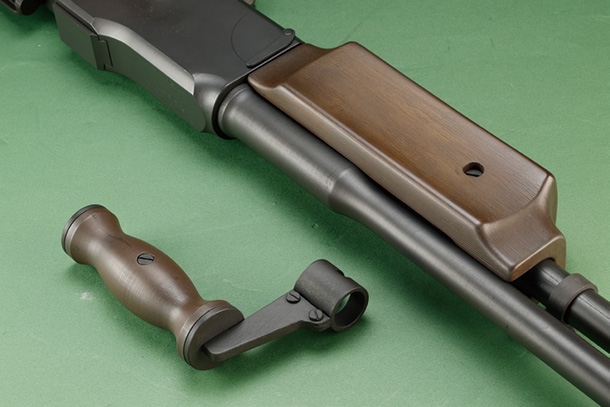 A!CTION ブローニングM1918A2 1/1スケールプラスチックモデル