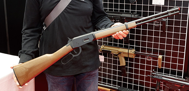 クラウンモデルウインチェスターM1894 レバーアクションライフル ライブカート式エアコッキングガン