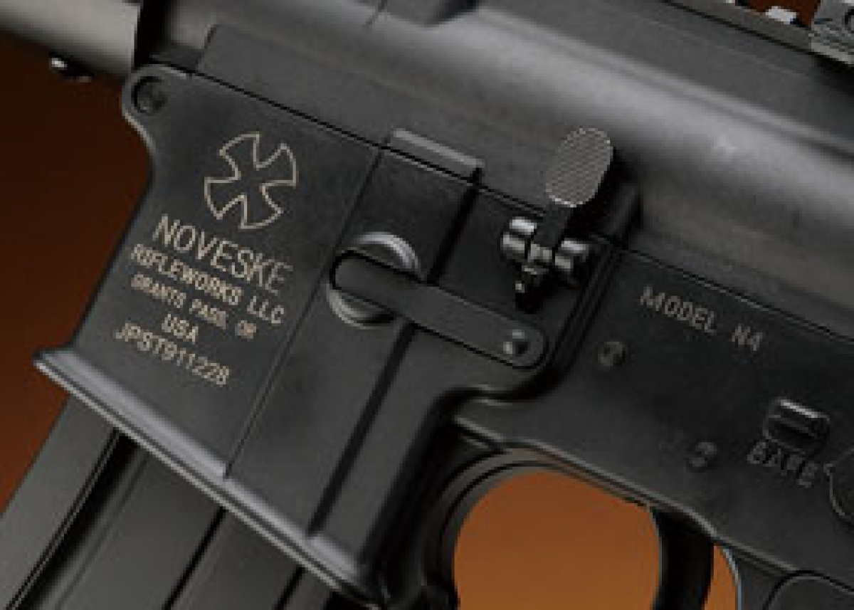 S&T「NOVESKE NSR 13インチ ガスブローバック スポーツラインブラック