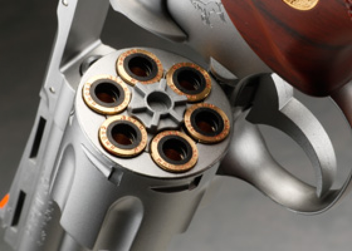 入門編に最適な意欲作「コルトパイソン.35マグナムシルバータイプ