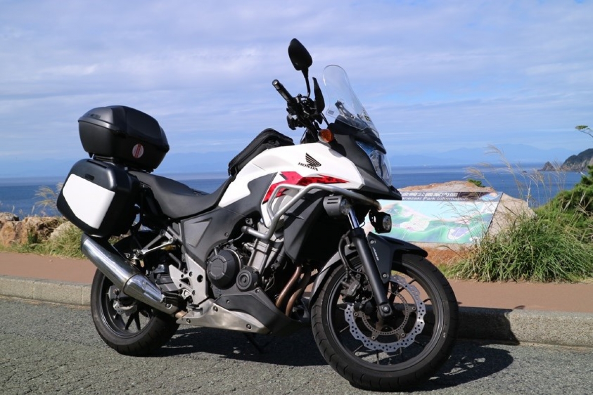 全国津々浦々走ってきたキャンプツーリングの相棒「Honda 400X